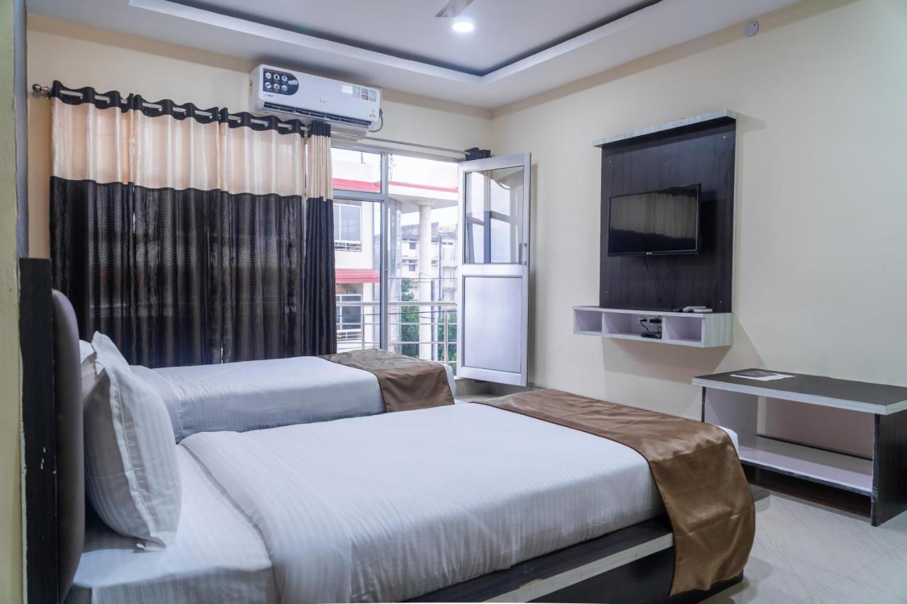 The Four Season Hotel Dimāpur Εξωτερικό φωτογραφία